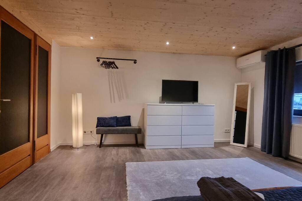 Neustadt an der Weinstraße Capa Ferienwohnung Pfalz מראה חיצוני תמונה
